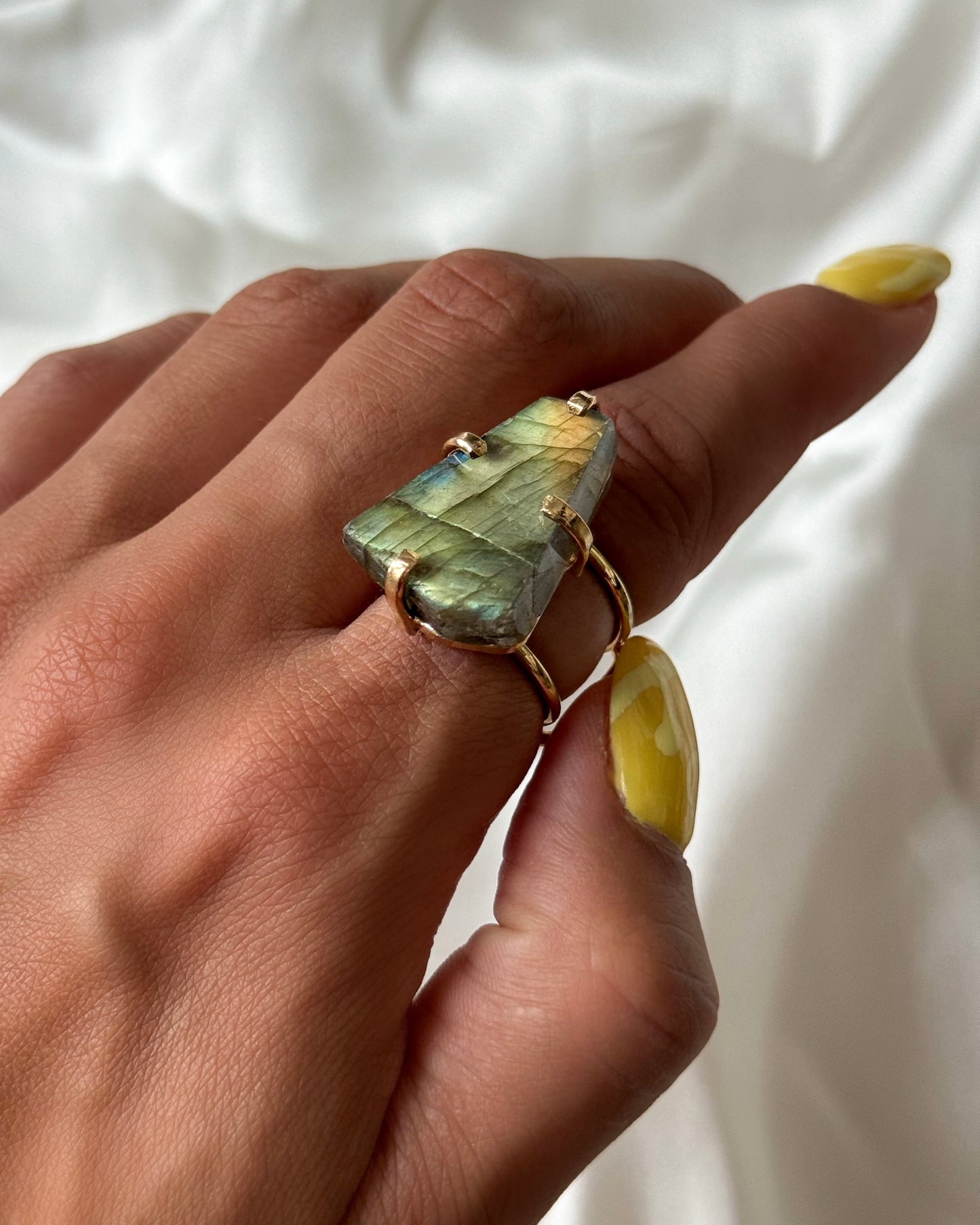 Labradorite Ring 'Bodhi'
